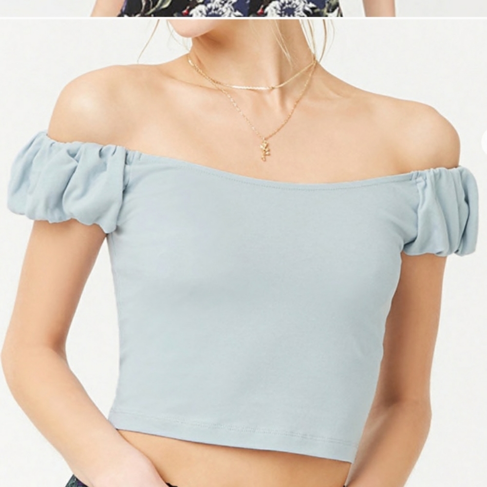 Forever 21 blue puff sleeve crop top